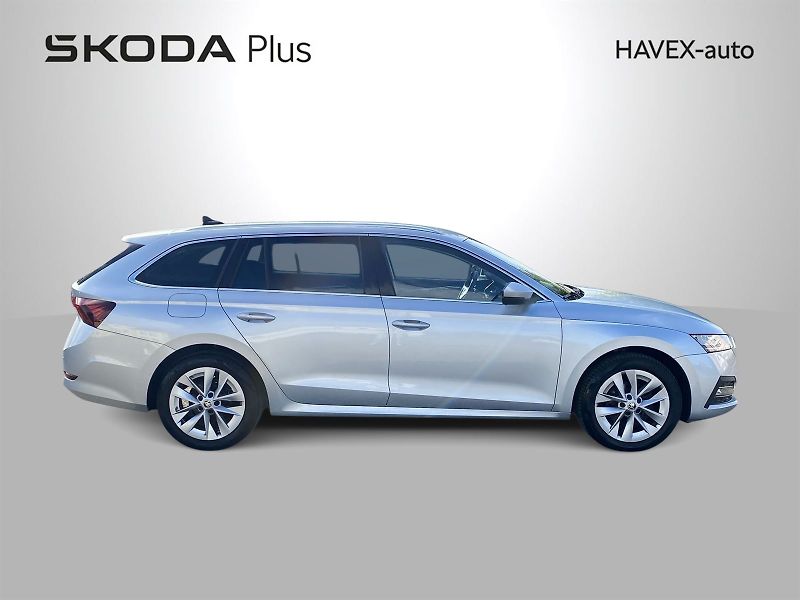 Škoda Octavia (2022) Combi 2.0 TDI DSG Style - fotka 33 z 35
