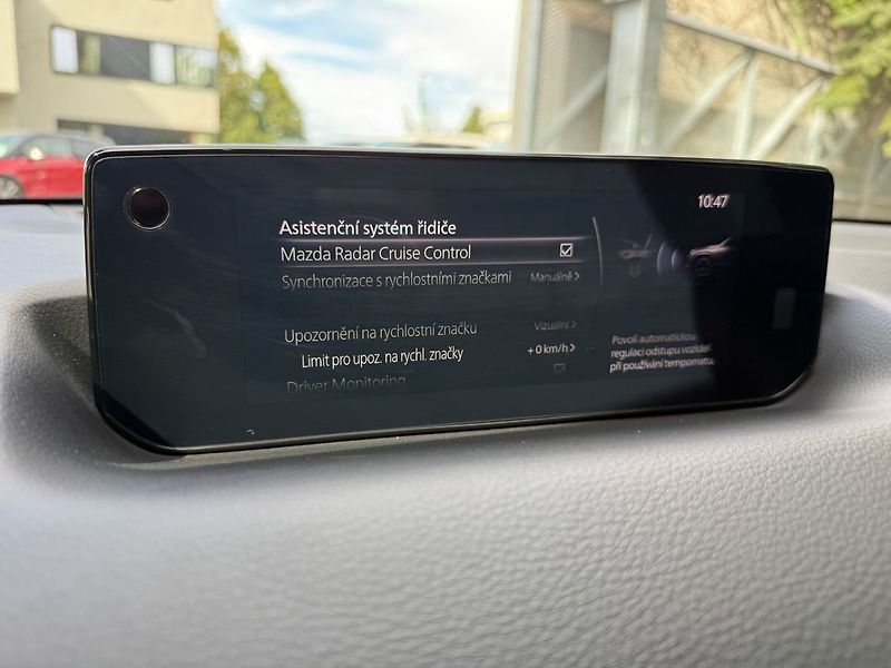 Mazda MX-30 e-Skyactive BOSE / 360° kamera - fotka 23 z 37