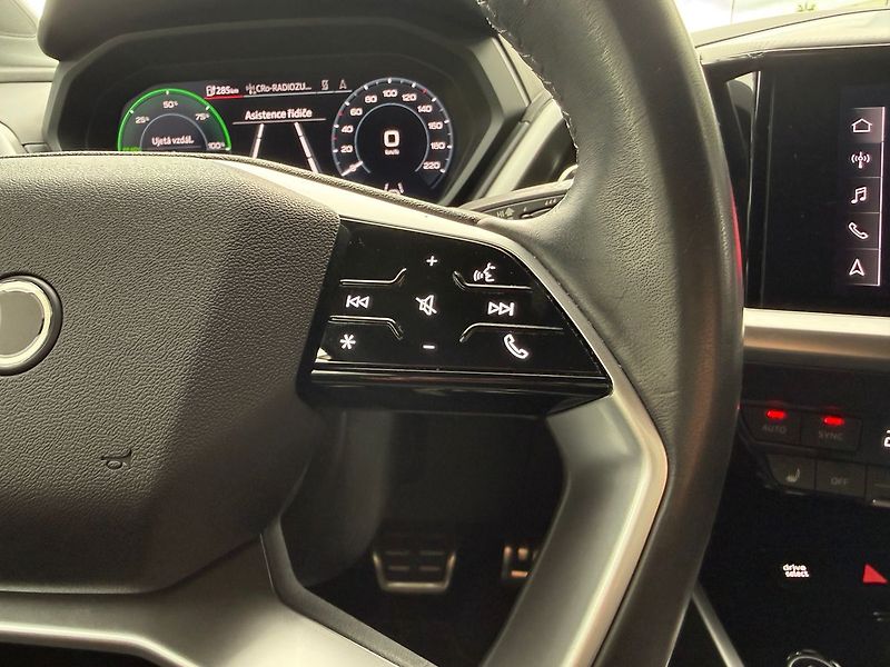 Audi Q4 e-tron 40 e-tron  REZERVACE - fotka 25 z 36