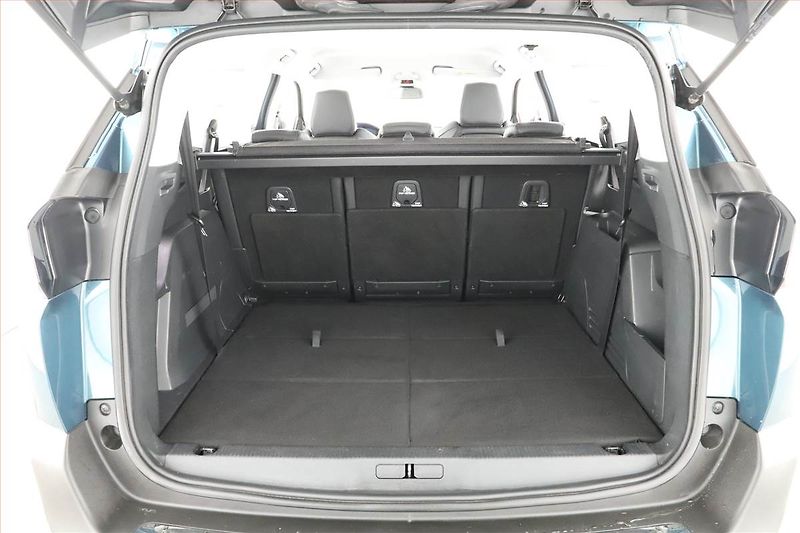 Peugeot 5008 (2018) Allure 1.6 BlueHDi, 7 míst - fotka 18 z 19