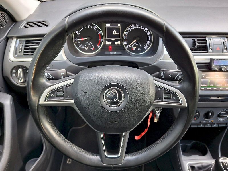 Škoda Rapid (2015) Ambition Plus 1,2TSi 66kW - fotka 15 z 31
