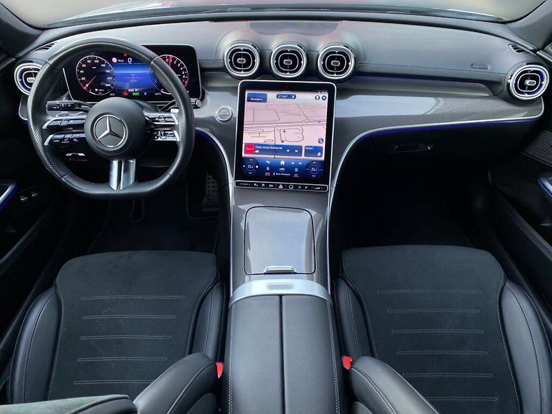 Mercedes-Benz Třídy C (2023) C 300 e kombi AMG - fotka 12 z 27