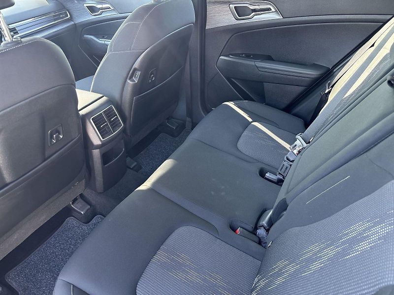 Kia Sportage (2024) 1.6 T-GDI MHEV 4x4 AT Exclusiv - fotka 8 z 28