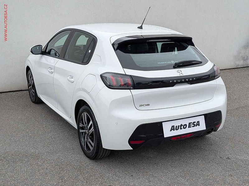 Peugeot 208 (2020) 1.2 PT, AC, LED, kamera - fotka 6 z 13