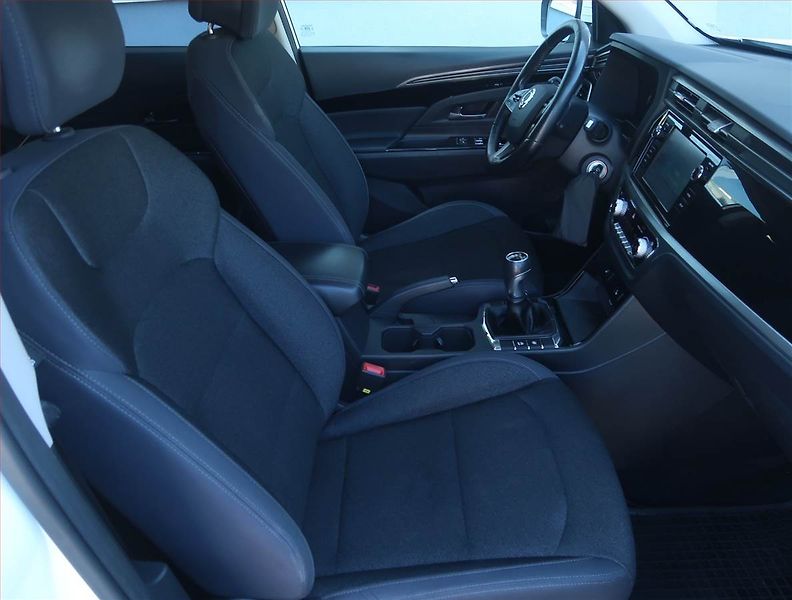 SsangYong Korando (2021) 1.5 T-GDI, Serv.kniha - fotka 9 z 17