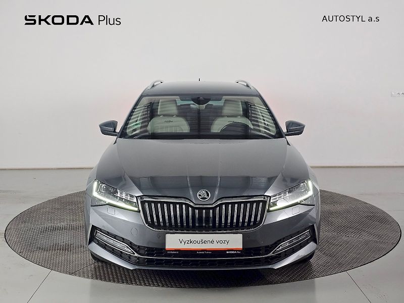 Škoda Superb (2023) COMBI 2.0TSI 206kW 4X4 Laurin - fotka 4 z 34