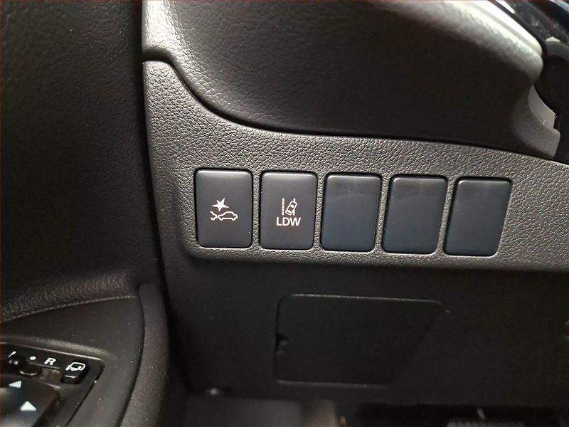 Mitsubishi Outlander (2017) 2.2 DI-D, 4X4, Automat - fotka 18 z 20