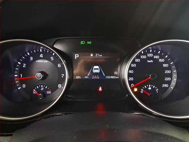 Kia Ceed (2023) 1.5 T-GDI - fotka 11 z 17