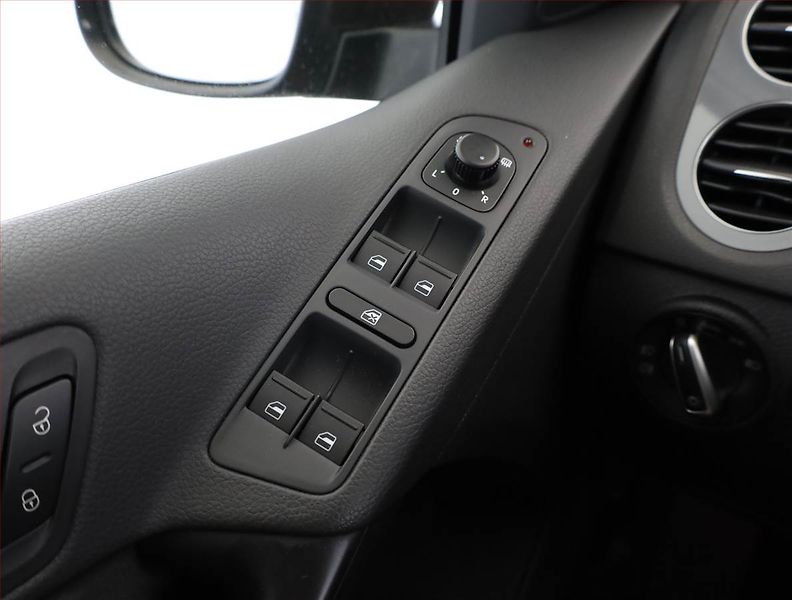 Škoda Octavia (2013) 1.2 TSI, Park. senzory - fotka 14 z 17