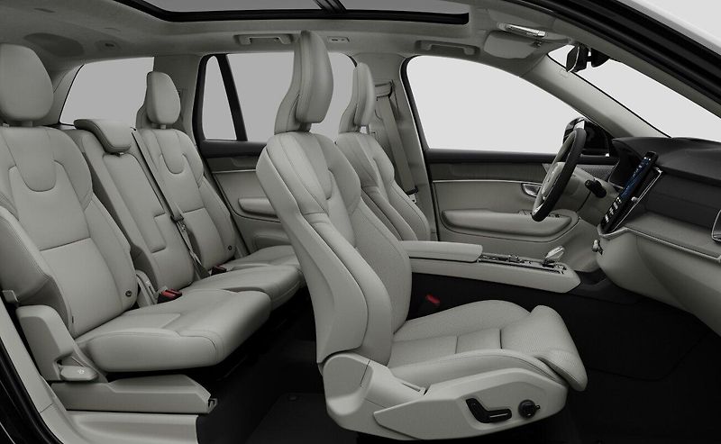Volvo XC90 (2026) B5 AWD ULTRA BRIGHT - fotka 13 z 16