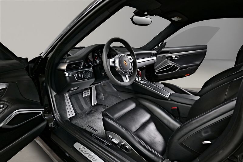 Porsche 911 Turbo / BURMESTER /CHL.SED - fotka 13 z 25