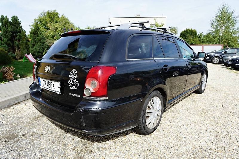 Toyota Avensis (2007) 2,4 16V 120 kW - fotka 4 z 29