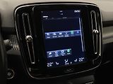 Volvo XC40 D4 AWD R-DESIGN AUT CZ - náhled 37