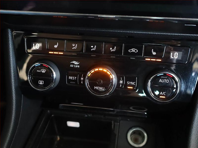 Škoda Superb (2018) Style 2.0 TDI, Automat, Kůže - fotka 21 z 24