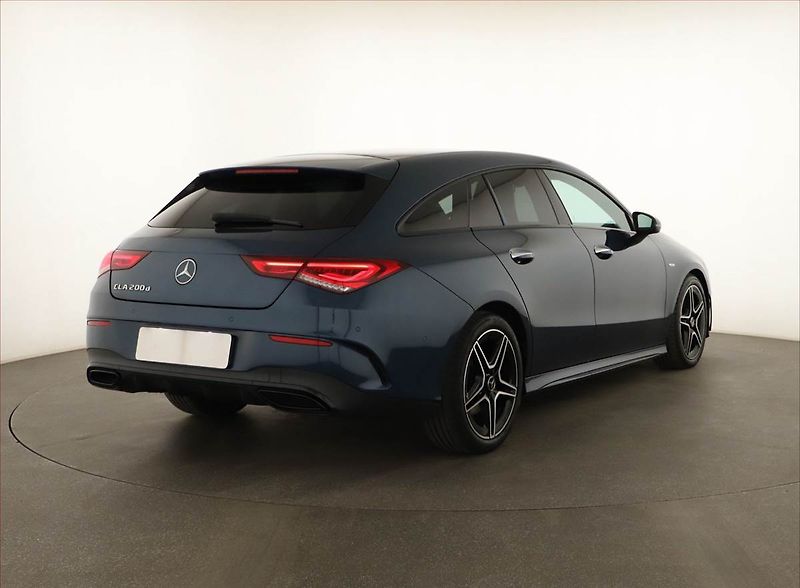 Mercedes-Benz CLA (2022) AMG Paket 200 d - fotka 5 z 21