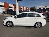 Hyundai i30 1.6 - náhled 9