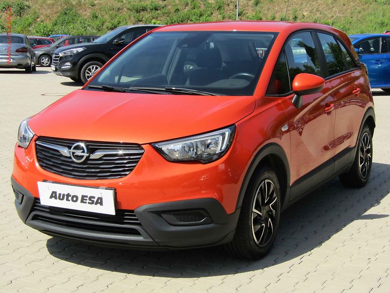 Opel Crossland X (2020) 1.2i, AC, výhřev sed - fotka 3 z 17