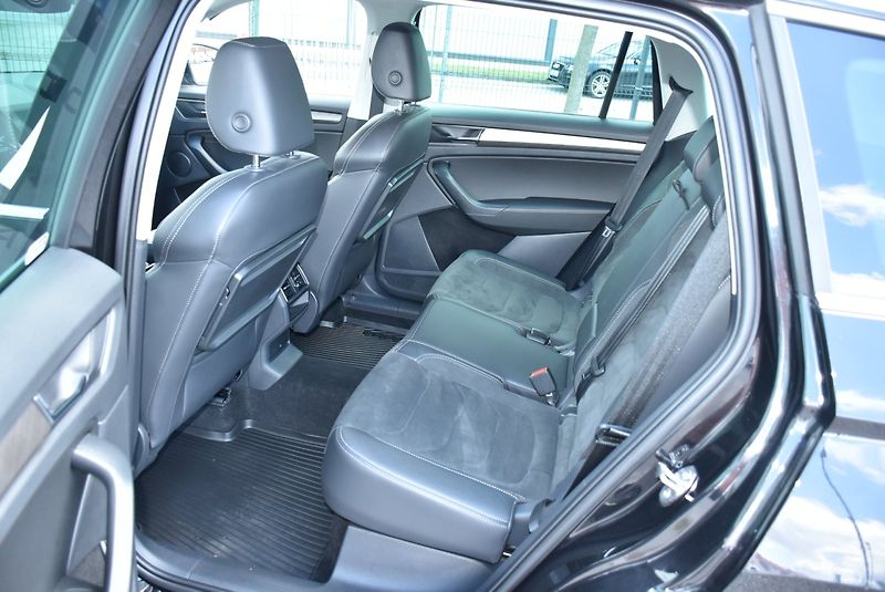Škoda Kodiaq (2023) Style Plus 2.0 TSI 4X4 DSG - fotka 28 z 34