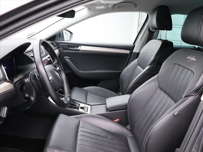Škoda Superb 2,0 TDI 147kW 4x4 L&K - fotka 12 z 42