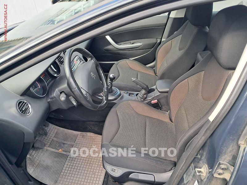 Peugeot 308 (2014) 1.6 HDi, ČR, AC, park.asist - fotka 3 z 3