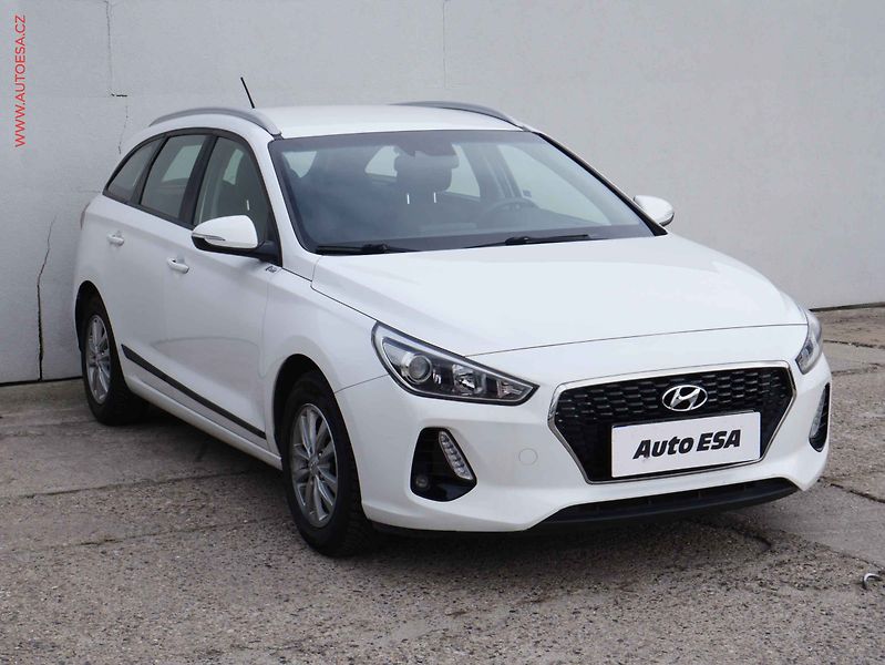 Hyundai i30 (2018) 1.0 T-GDI, ČR, STK3/28, AC - fotografie inzerátu