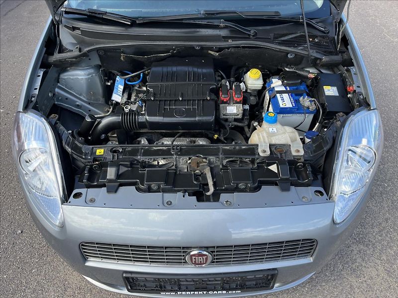 Fiat Punto 1.4 i 55KW ROZVODY STK 8/28 - fotka 25 z 32