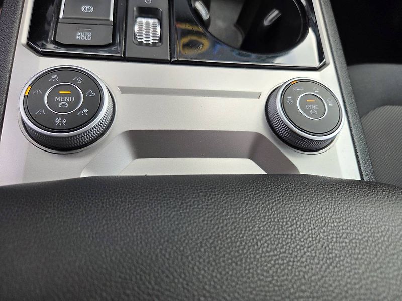 Volkswagen Touareg (2019) 3.0 TDI DSG Vzduch - fotka 25 z 42