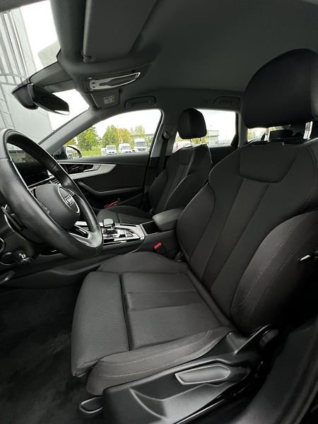 Audi A4 35TFSI Aut. Sport DPH TZ  - fotka 6 z 25