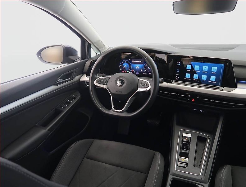 Volkswagen Golf (2023) Life 2.0 TDI, Automat - fotka 7 z 23