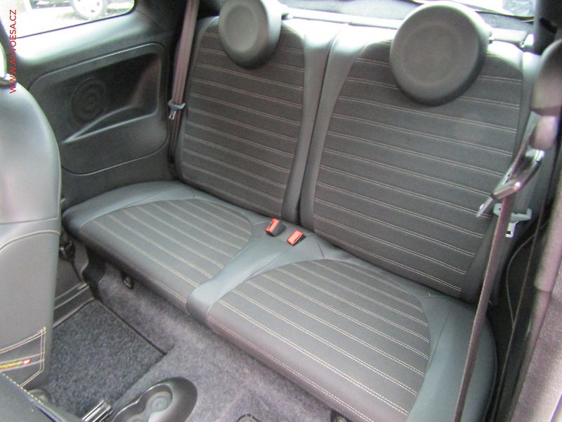 Fiat 500 (2010) 1.4i, servis.kniha - fotka 10 z 16