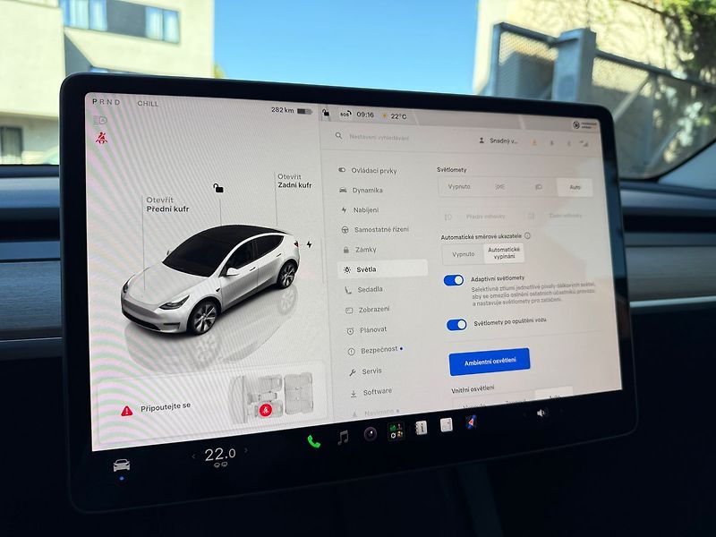Tesla Model Y Long Range AWD - fotka 20 z 38