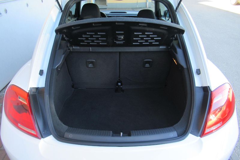 Volkswagen Beetle 1.2 TSi KLIMA SADA KOL - fotka 17 z 27