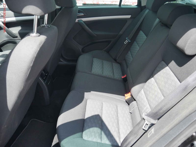 Škoda Octavia (2010) 1.4TSi - fotka 10 z 13