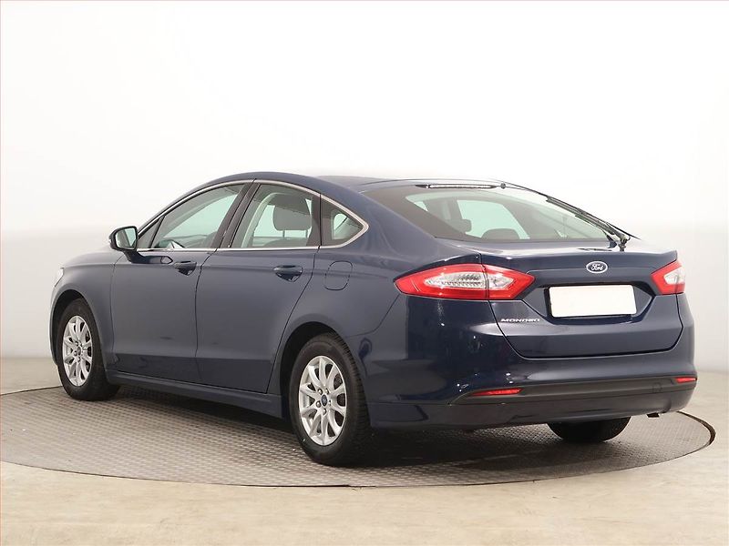 Ford Mondeo (2018) Trend 2.0 TDCI, Navi, Tempomat - fotka 4 z 14