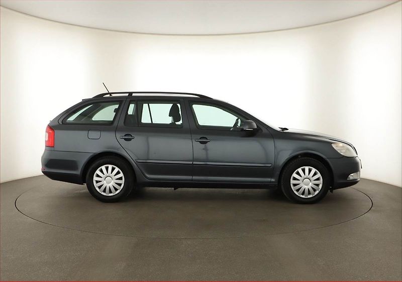 Škoda Octavia (2012) 1.6 TDI, Tažné, jezdí výborně - fotka 6 z 11