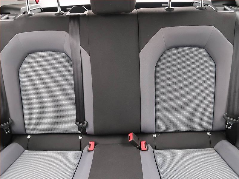 Seat Arona (2018) 1.6 TDI, Vyhř. sedaček - fotka 10 z 19