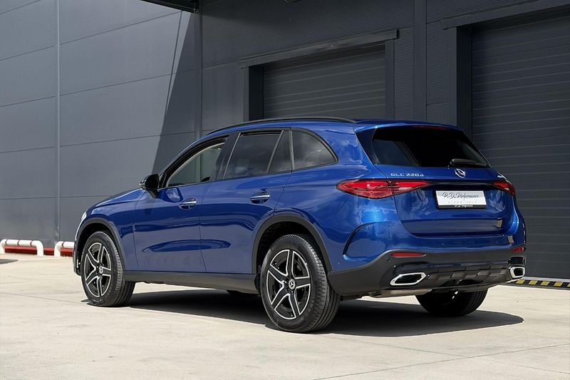 Mercedes-Benz GLC (2024) GLC 220d 4Matic AMG Line - fotka 11 z 93