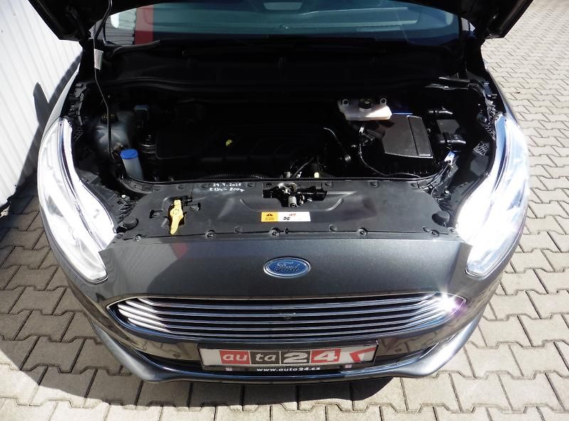 Ford Galaxy 2.0 TDCi Titanium Navi 7.míst - fotka 22 z 24
