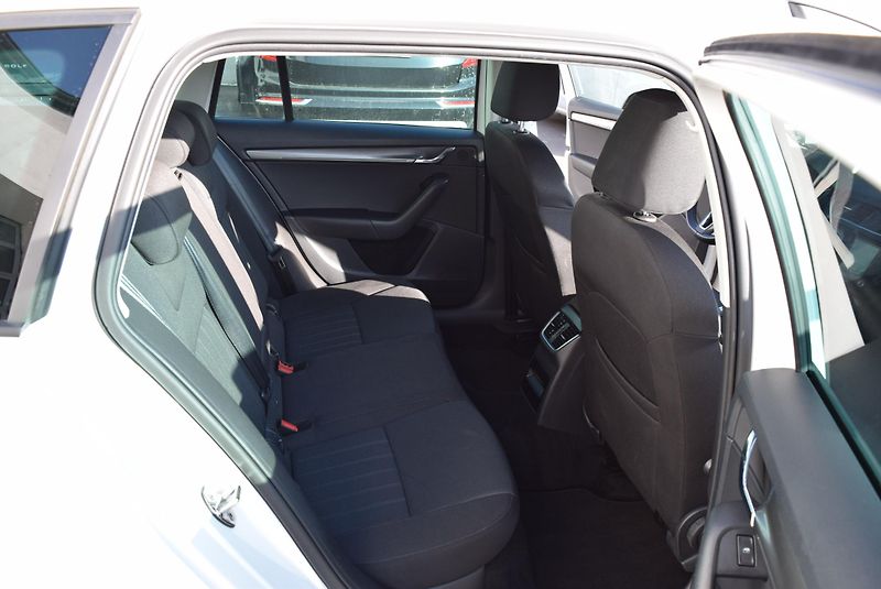 Škoda Octavia (2020) 1.5TSI 110kwSTYLE FULL LED NAV - fotka 42 z 48