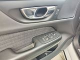 Volvo V60 B3 2.0/120kW Momentum Aut. - náhled 27