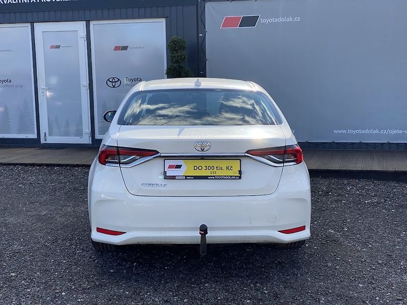 Toyota Corolla 1.6i, ČR-1m, Comfort, tažné - fotka 5 z 33