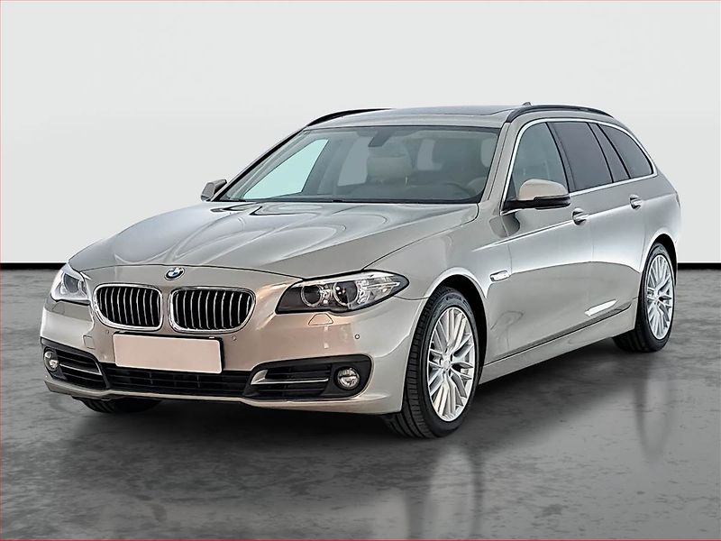 BMW Řada 5 (2015) 535i, Kůže, Navi, Bi-Xenony - fotka 2 z 22