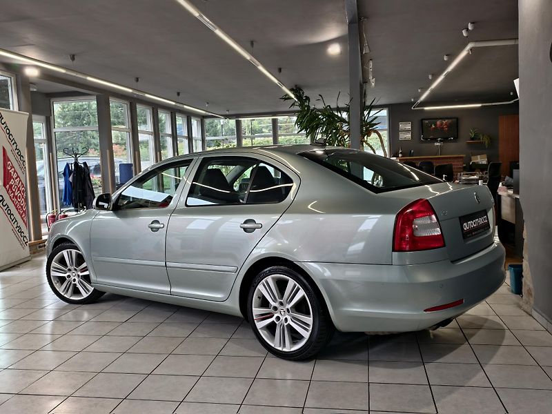 Škoda Octavia 1.4 TSi 90kW DSG PDC, TEMPOMAT - fotka 22 z 22