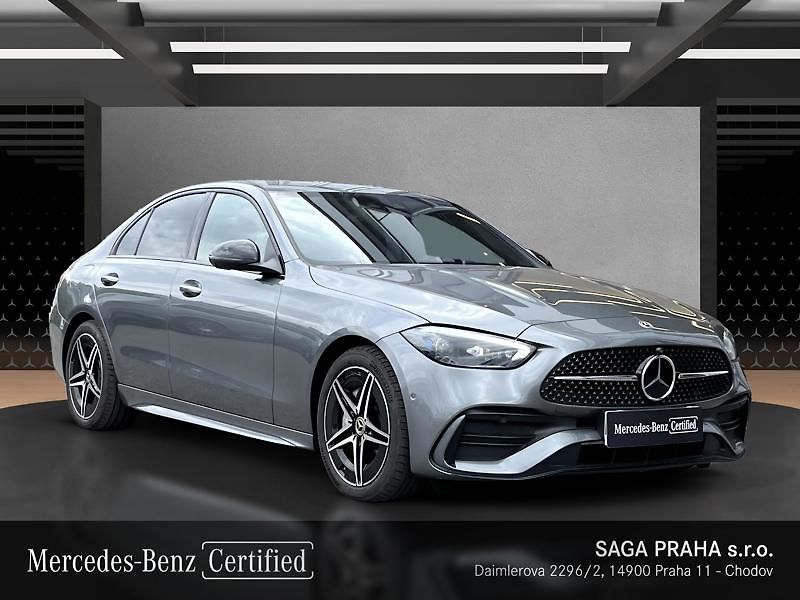 Mercedes-Benz Třídy C 220 d 4MATIC AMG Night - fotka 8 z 18