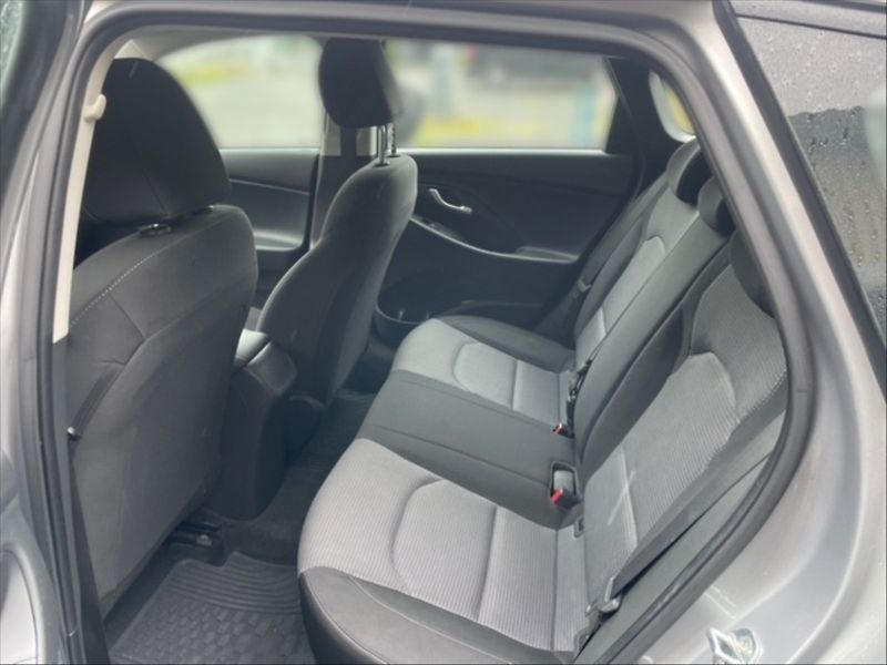Hyundai i30 1,0 TGDI 120 Comfort - fotka 8 z 11