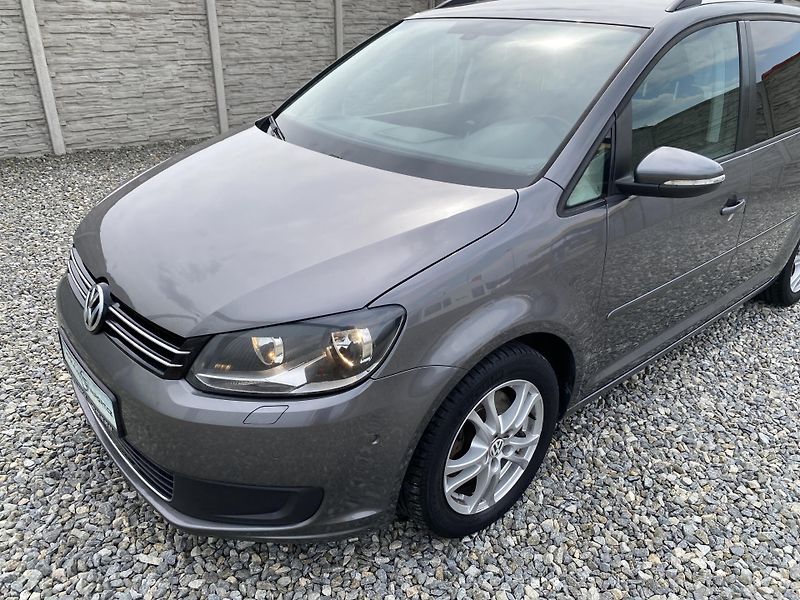 Volkswagen Touran 2.0TDi 140PS DSG TAŽNÉ - fotka 13 z 47