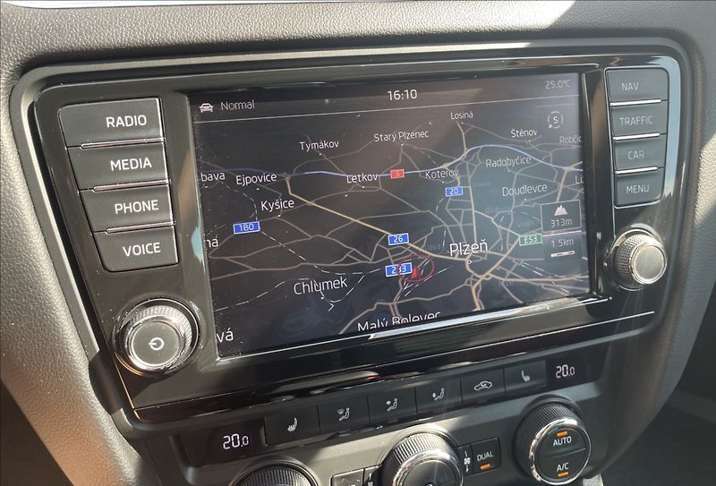 Škoda Octavia 2,0 TSI RS 162kW Challenge, 18 - fotka 19 z 28