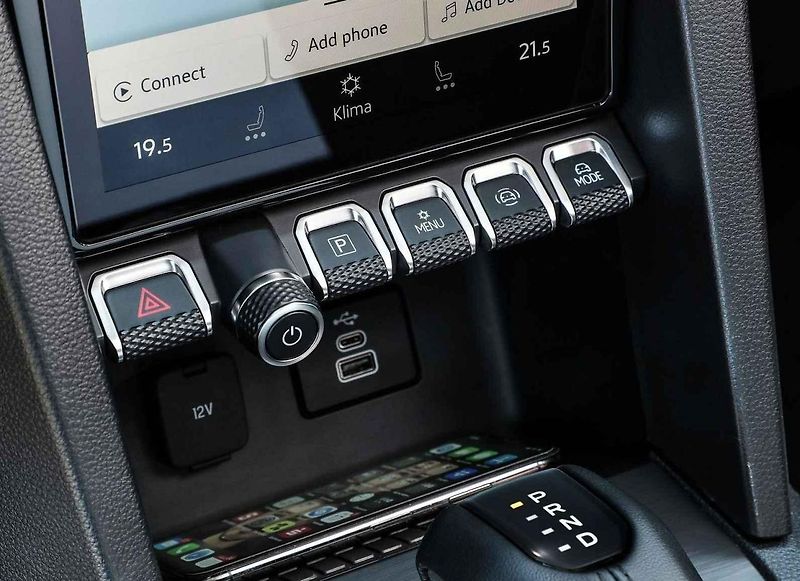 Volkswagen Amarok – s červenými vozy s motorem 2.0 TDI jsme se projeli v jihoafrickém terénu.