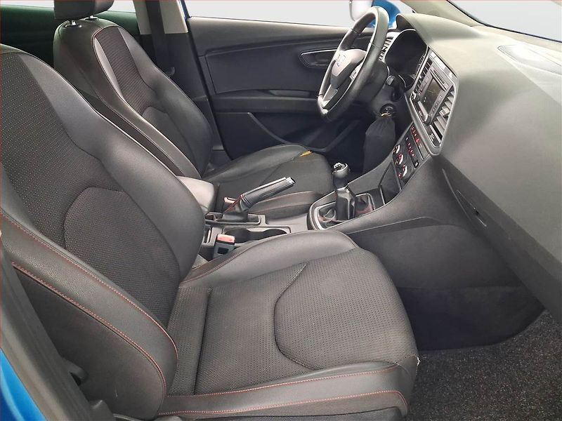 Seat Leon (2014) 1.4 TSI, Tempomat - fotka 9 z 17