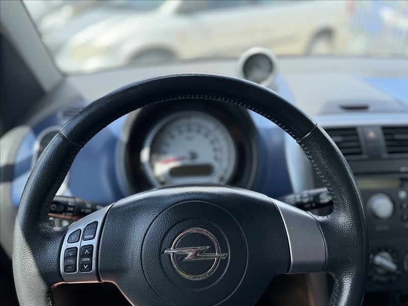 Opel Agila 1,0 i +LPG KLIMA - fotka 10 z 21